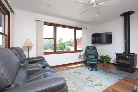 Living - 28793 457th Ave, Viborg, SD 57070 photo 2 of 5