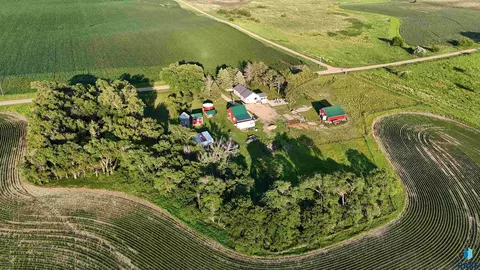 View/Area - 28793 457th Ave, Viborg, SD 57070 photo 2 of 5