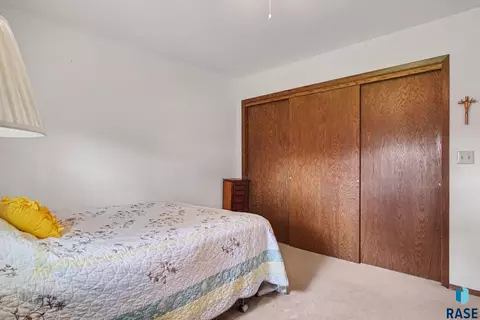 Bedroom - 413 SE 8th St #4, Madison, SD 57042 photo 2 of 4