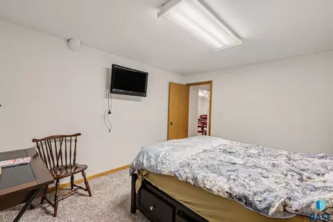 Bedroom - 208 E Short St, Beresford, SD 57004 photo 6 of 6