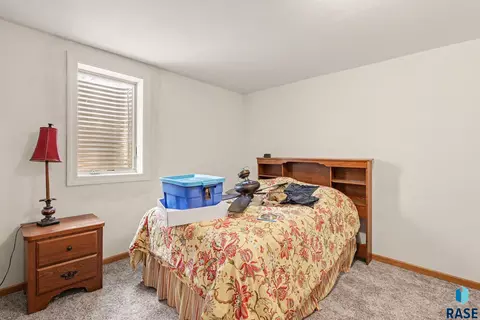 Bedroom - 208 E Short St, Beresford, SD 57004 photo 3 of 6