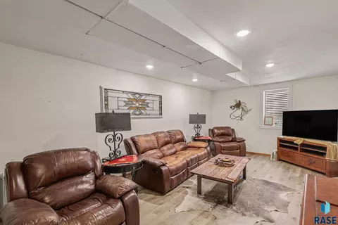 Other - 208 E Short St, Beresford, SD 57004 photo 5 of 6