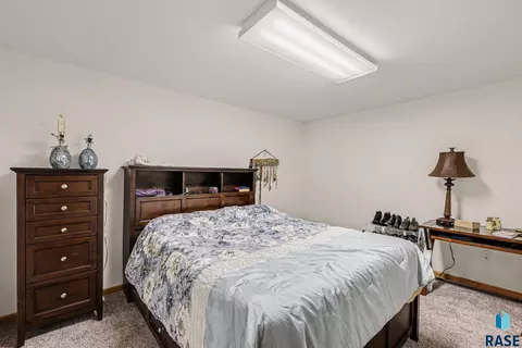 Bedroom - 208 E Short St, Beresford, SD 57004 photo 5 of 6