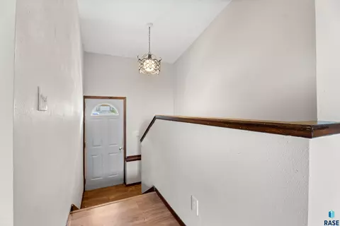 Entry Way - 1008 4th St, Garretson, SD 57030 photo 2 of 3