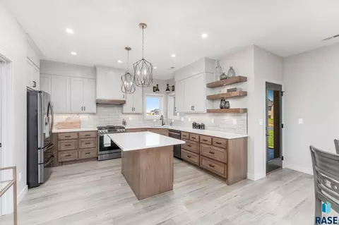 Kitchen - 2700 N Sylvan Cir, Tea, SD 57064 photo 1 of 1