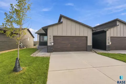 1616 N Tillie Ave, Sioux Falls, SD 57110