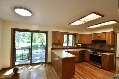 Kitchen - 2421 E Marson Dr, Sioux Falls, SD 57103 photo 1 of 3
