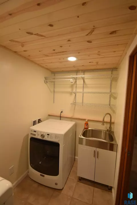 Other - 2421 E Marson Dr, Sioux Falls, SD 57103 photo 2 of 10