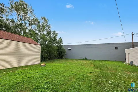 1305 E 12th St, Sioux Falls, SD 57103 photo 19