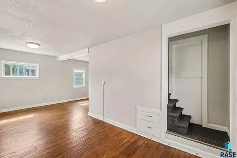 1305 E 12th St, Sioux Falls, SD 57103 photo 11