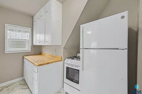 1305 E 12th St, Sioux Falls, SD 57103 photo 6
