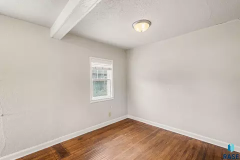 1305 E 12th St, Sioux Falls, SD 57103 photo 10