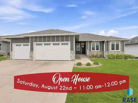 4220 N Astoria Dr, Sioux Falls, SD 57107