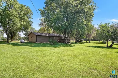 7713 E 38th St, Sioux Falls, SD 57110 photo 19