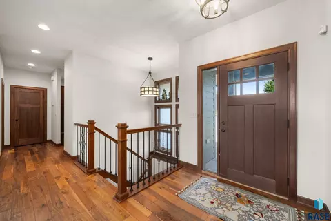 Entry Way - 7309 E Donnelly Dr, Sioux Falls, SD 57110 photo 1 of 2