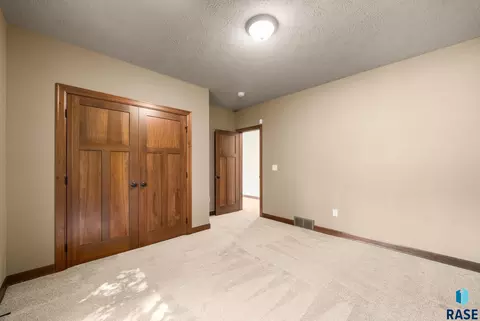 Bedroom - 7309 E Donnelly Dr, Sioux Falls, SD 57110 photo 8 of 8