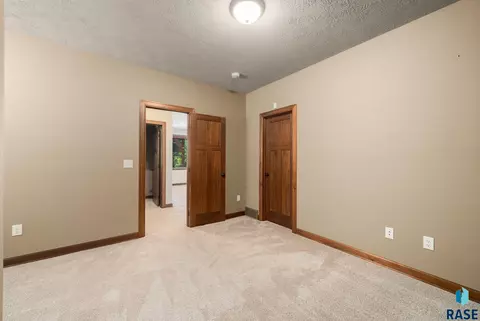 Bedroom - 7309 E Donnelly Dr, Sioux Falls, SD 57110 photo 7 of 8