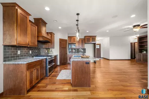 Kitchen - 7309 E Donnelly Dr, Sioux Falls, SD 57110 photo 1 of 3