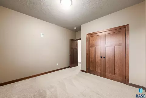 Bedroom - 7309 E Donnelly Dr, Sioux Falls, SD 57110 photo 4 of 8