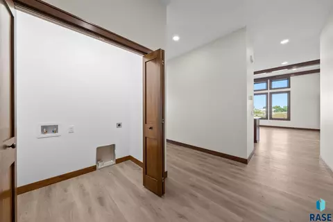 Entry Way - 7804 E Bull Pine Trl, Sioux Falls, SD 57110 photo 1 of 3