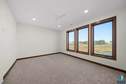 Bedroom - 7804 E Bull Pine Trl, Sioux Falls, SD 57110 photo 3 of 6