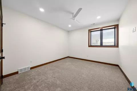 Bedroom - 7804 E Bull Pine Trl, Sioux Falls, SD 57110 photo 6 of 6