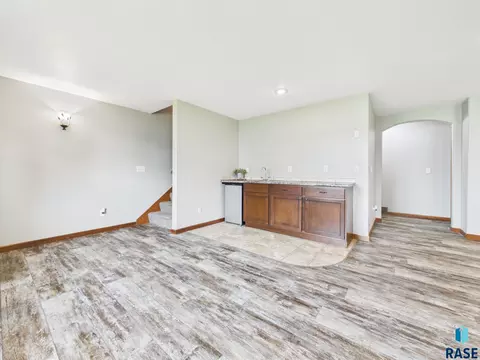 Living - 3917 E Brookline Dr, Sioux Falls, SD 57103 photo 4 of 7