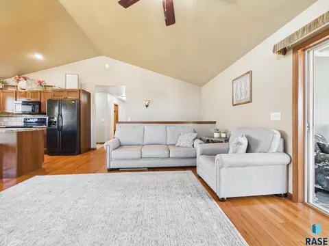 Living - 3917 E Brookline Dr, Sioux Falls, SD 57103 photo 2 of 7
