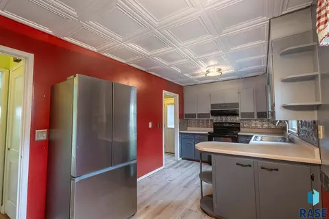 Kitchen - 808 2nd St, Garretson, SD 57030 photo 1 of 4