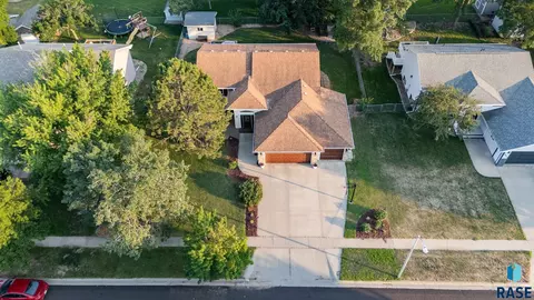 817 E Pine St, Brandon, SD 57005 photo 72