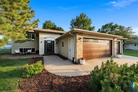 817 E Pine St, Brandon, SD 57005 photo 59