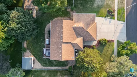 817 E Pine St, Brandon, SD 57005 photo 66