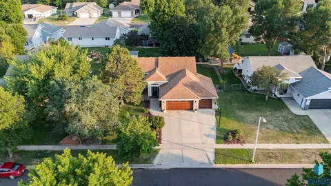 817 E Pine St, Brandon, SD 57005 photo 62