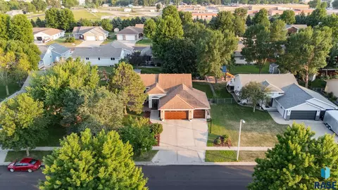 817 E Pine St, Brandon, SD 57005 photo 61