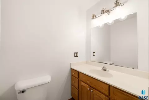 817 E Pine St, Brandon, SD 57005 photo 29