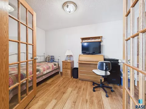 Bedroom - 1705 E 63rd St, Sioux Falls, SD 57108 photo 4 of 5