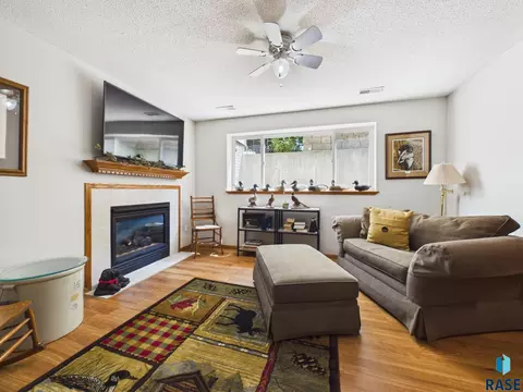 Living - 1705 E 63rd St, Sioux Falls, SD 57108 photo 6 of 7