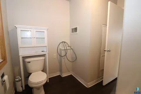 1312 E 5th St, Sioux Falls, SD 57103 photo 24