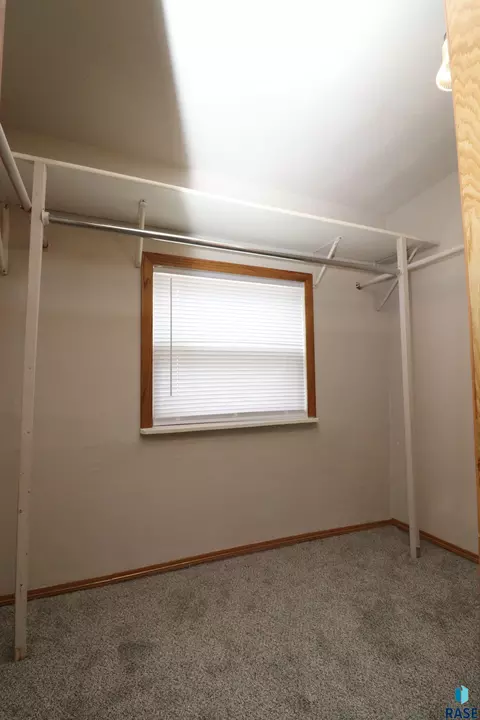 1312 E 5th St, Sioux Falls, SD 57103 photo 19
