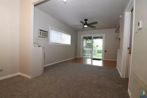 1312 E 5th St, Sioux Falls, SD 57103 photo 13
