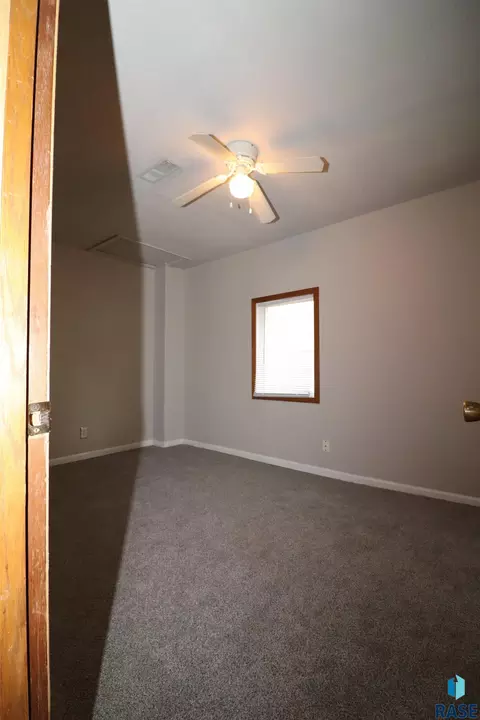 1312 E 5th St, Sioux Falls, SD 57103 photo 18