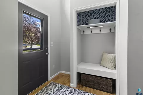 Entry Way - 112 W River Oak Ct, Brandon, SD 57005 photo 1 of 1