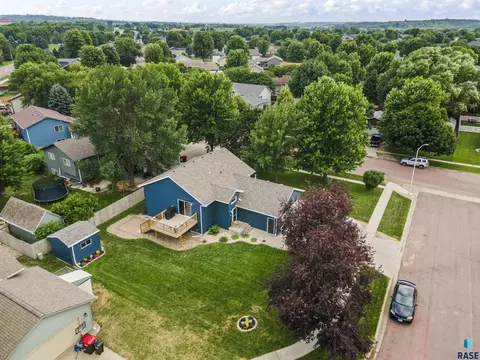 View/Area - 112 W River Oak Ct, Brandon, SD 57005 photo 2 of 2