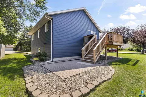 Exterior - 112 W River Oak Ct, Brandon, SD 57005 photo 6 of 6