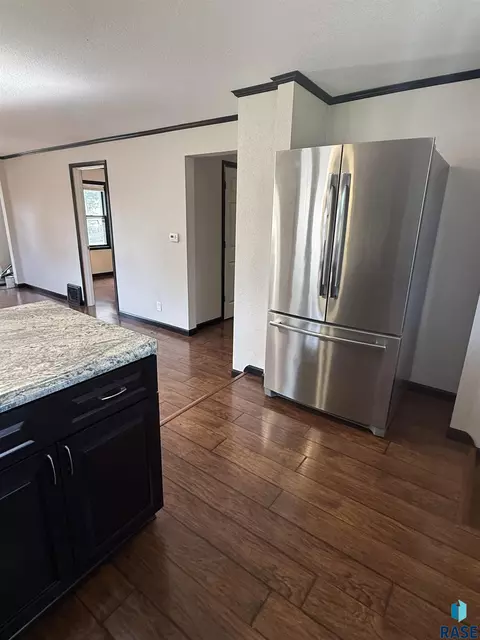 Kitchen - 608 S Conklin Ave, Sioux Falls, SD 57103 photo 2 of 3