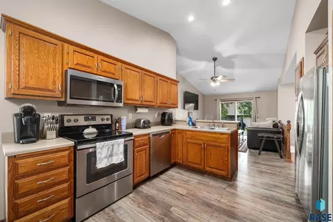 Kitchen - 3737 E Mission St, Sioux Falls, SD 57103 photo 1 of 2
