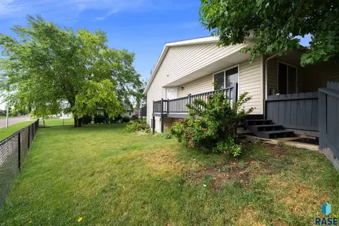 Exterior - 3737 E Mission St, Sioux Falls, SD 57103 photo 5 of 9