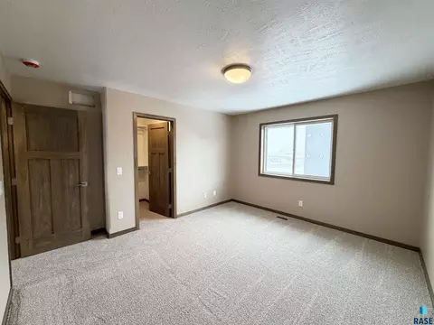 5117 E 67th St, Sioux Falls, SD 57108 photo 23