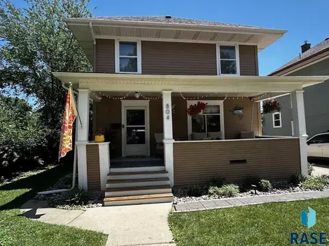 804 S Dakota Ave, Sioux Falls, SD 57104