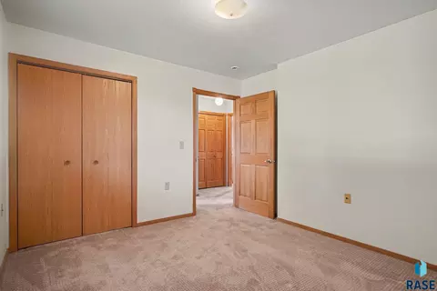 706 S Maple St, Howard, SD 57349 photo 15